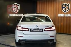 بی ئێم دەبڵیو سیریەس 5